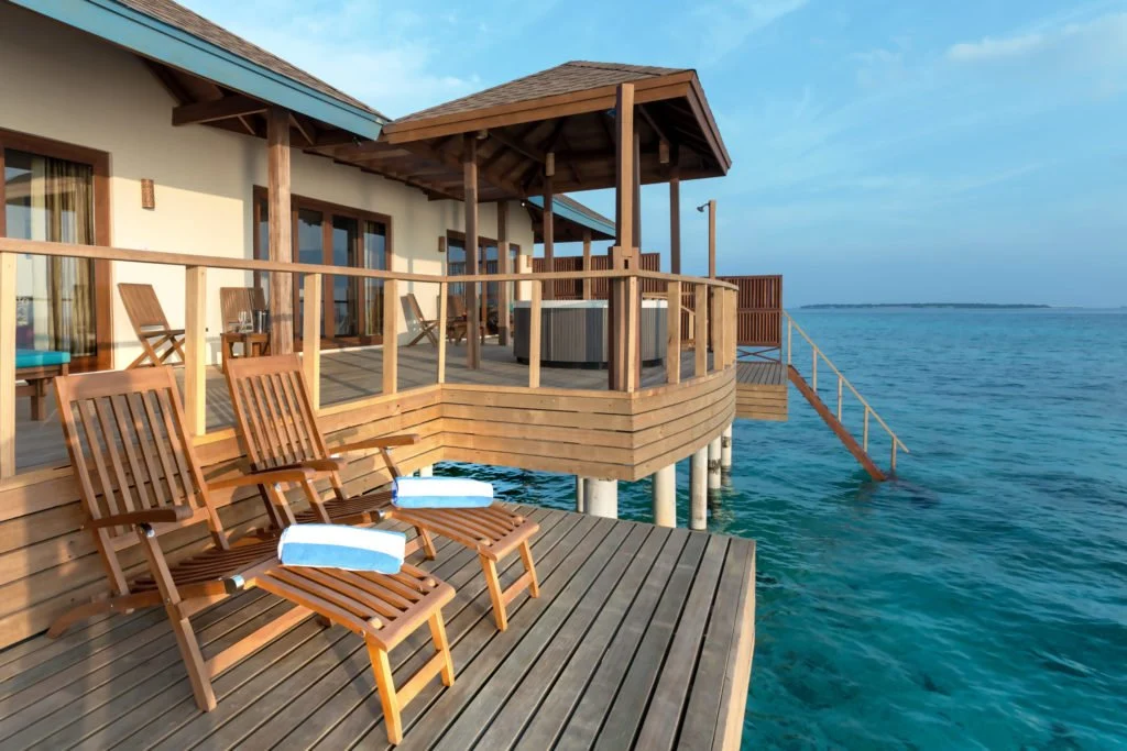 Фото отеля Reethi Faru Resort