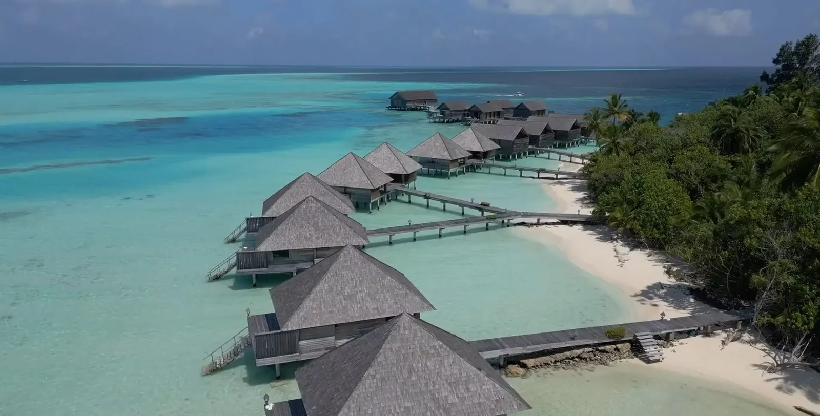 Фото отеля Gangehi Island Resort