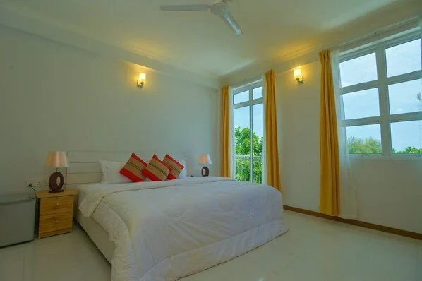 Фото отеля Rasdhoo Grand & Spa