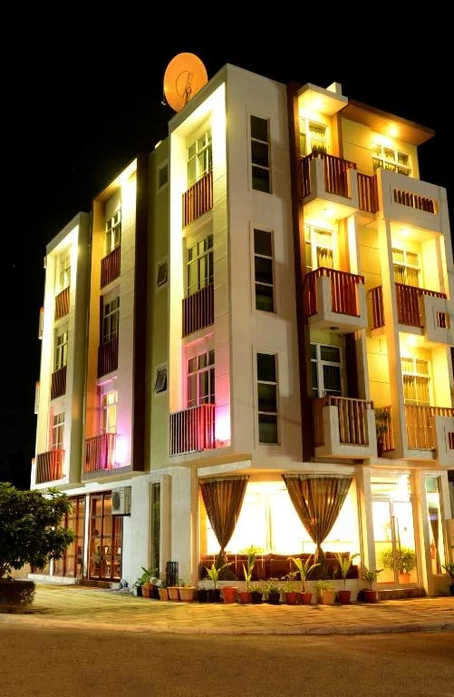 Фото отеля Express Inn