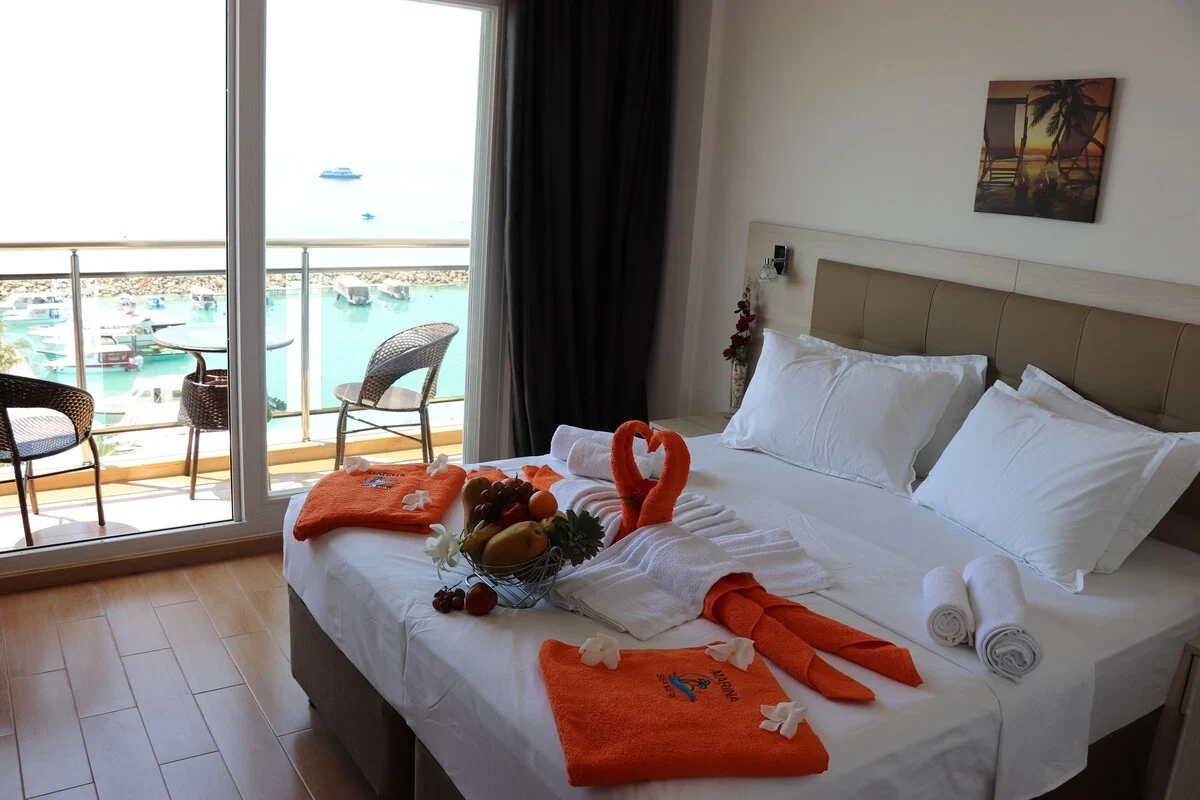 Фото отеля Icom Marina Sea View
