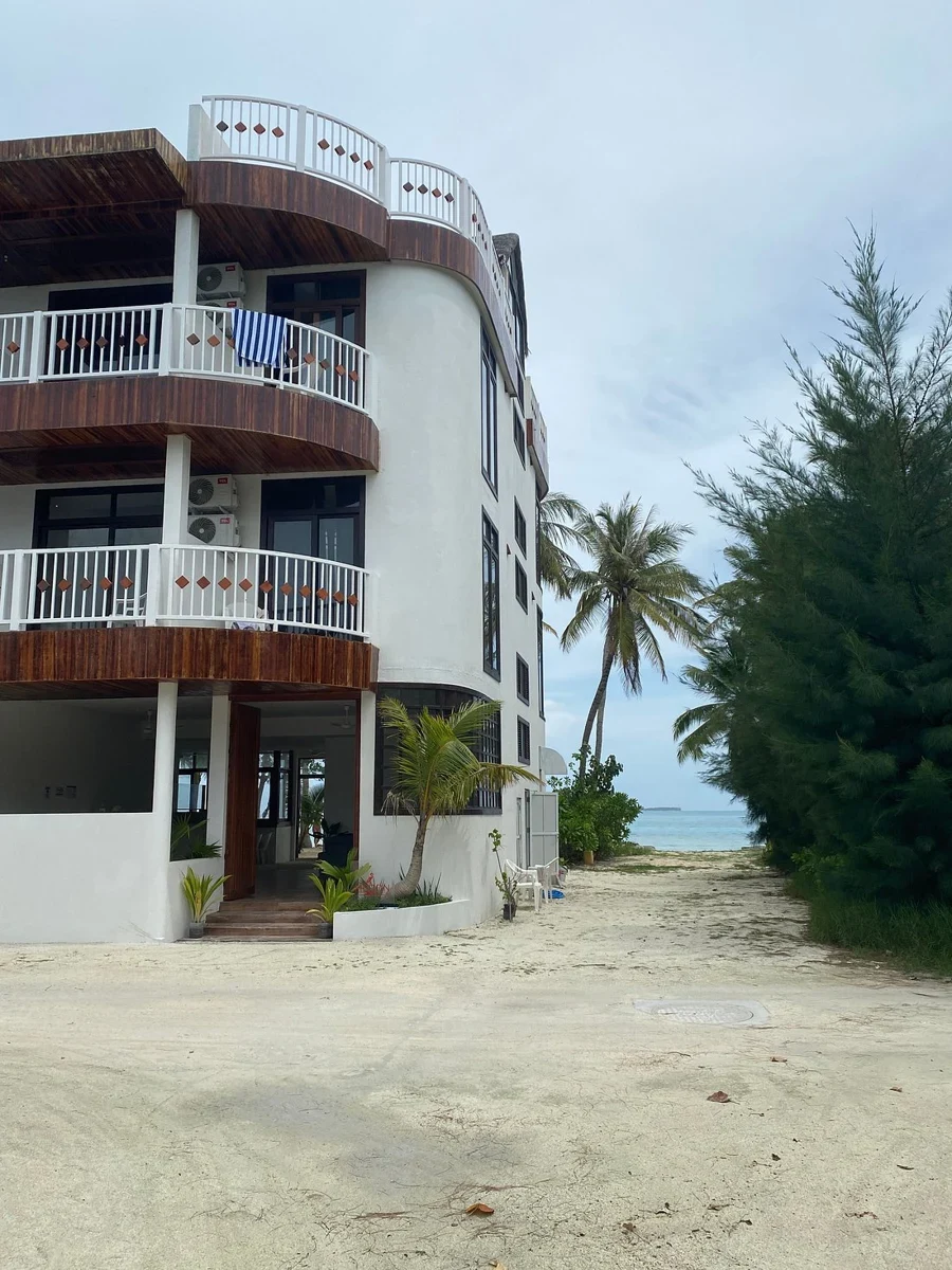 Фото отеля Heron Beach Dhiffushi