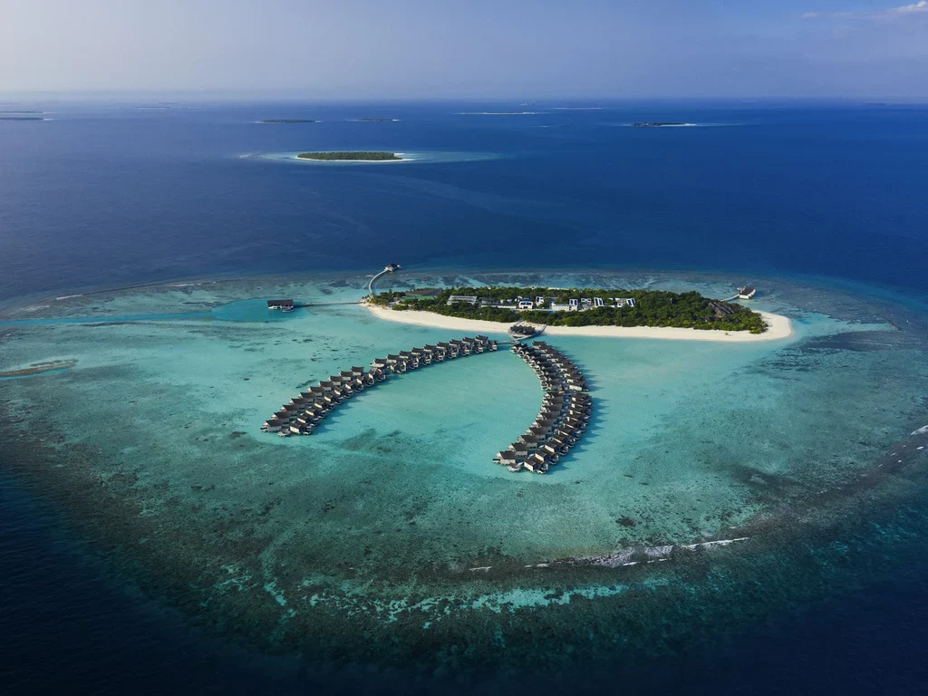 Фото отеля Kuredhivaru Resort & Spa Maldives